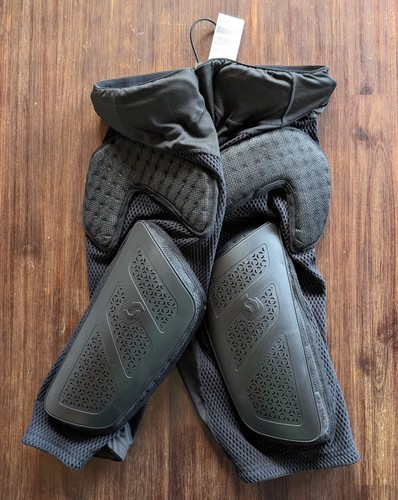 Neue scott d30 protection - neue,